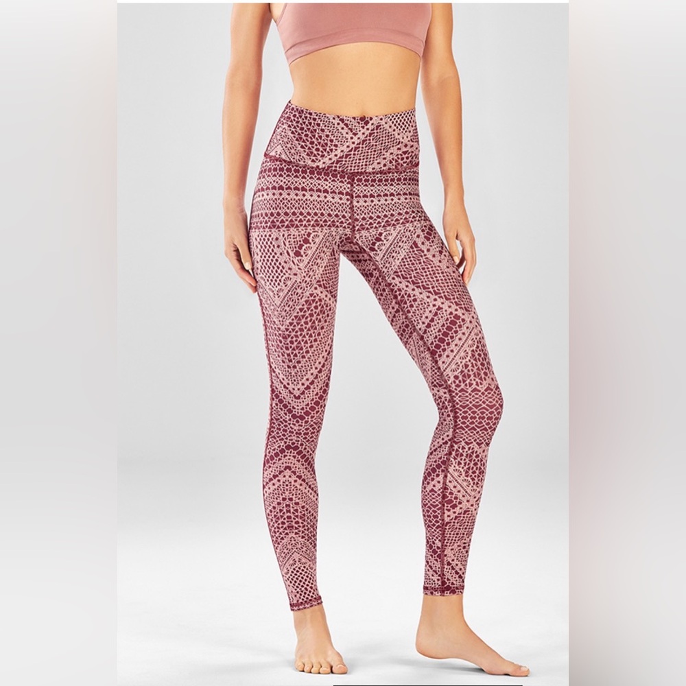 Fabletics Define Powerhold Veranda Burgundy lace pattern Leggings